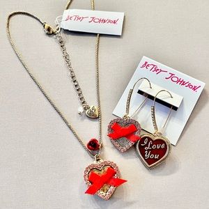 Betsey Johnson ‘Romantics’ Candy Box Jewelry Set NWT!